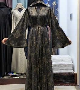 Nueva Abaya 2026 en Venta, Abaya Modesta de Dubái con Cuentas y Lentejuelas, Manga Larga, Abaya Musulmana Tradicional Hecha a Mano para Bodas, Transpirable, con Cuello en V para Mujer - Product Image 1