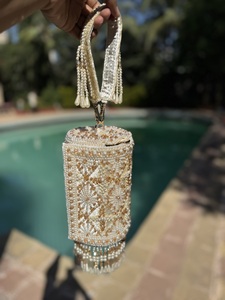 Bolso de Mano Cilíndrico de Lujo para Novia con Forro de Algodón y Adornos Metálicos, Elegante para Bodas y Eventos Especiales - Product Image 2