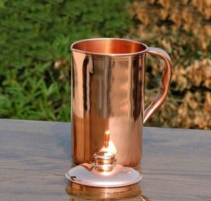 Ensemble de carafes en cuivre pour un service élégant de l'eau lors de dîners sur le toit, ensemble en métal avec verres, durable et réutilisable pour la cuisine. - Product Image 3
