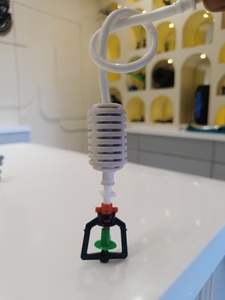 Micro-asperseur rotatif suspendu en plastique pour l'irrigation agricole 360° °   Arroseur rotatif pour système d'irrigation de serre et de jardin - Product Image 4