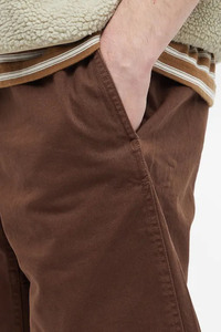 Shorts Bermuda en Coton Marron pour Hommes – Taille Élastique, Couleur Unie, Coupe Décontractée, Tissu Respirant, Taille Moyenne – Vente en Gros - Product Image 2