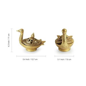 Elegant Arabic <b>Oud</b> Bakhoor Incense <b>Burner</b> with Metal Construction Eco-friendly Religious Use for Home Office Hospitality Spaces - Product Image 6