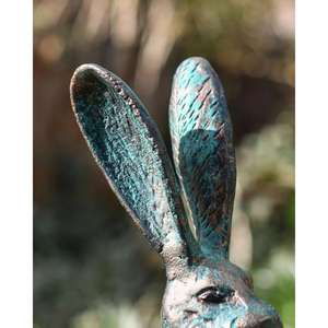 Escultura de Conejo de Hierro Fundido con Orejas Grandes, Artesanía Hecha a Mano, Acabado Antiguo con Pátina Verde Decorativa, Decoración de Conejo para Pascua - Product Image 4