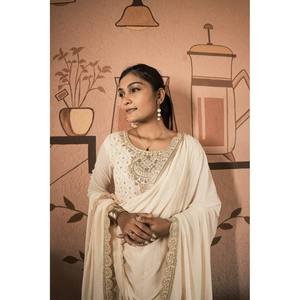 Robe de soirée de créateur avec Pent et Dupatta Taille XL - Product Image 4
