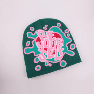 Bonnet court sans revers en tricot avec logo personnalisé et doublure en satin - Product Image 3