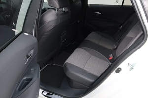 Toyota Corolla 2.0 Hybride Touring Sports Teamplayer Wagon Automatique Voiture Familiale Économe en Carburant - Product Image 6