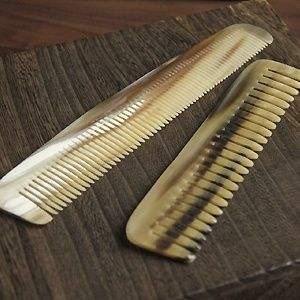 Peigne à cheveux traditionnel en corne de buffle, artisanal, naturel, cadeau écoresponsable, meilleur prix et excellente qualité - Product Image 2