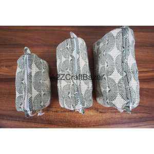 Estuche Organizador de Cosméticos Pequeño, Acolchado, Hecho a Mano en India, 100% Algodón Puro, con Cierre y Diseño Estampado en Bloques Multicolor - Product Image 1