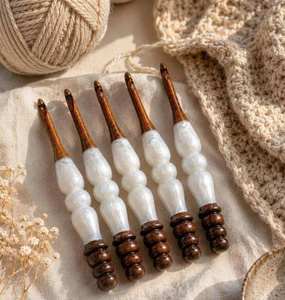 Juego de Agujas de Ganchillo de Madera Coloridas SOFIYA CRAFT S-C-5 JZ, Agujas de Tejer con Mango Ergonómico de Resina, 20 cm, 3 mm, Duraderas - Product Image 3