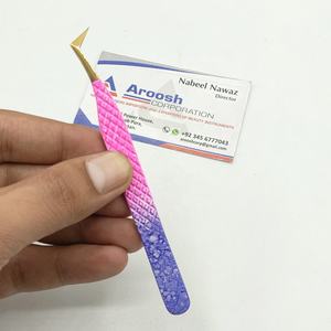 Pince à épiler d'extension de cils en acier durable de couleur bicolore en forme de L de haute qualité avec poignée en diamant et pointe pointue en gros - Product Image 5