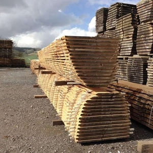 Bolas de madera blanda de alta demanda, ideales para constructores, contratistas y proyectos estructurales - Product Image 1