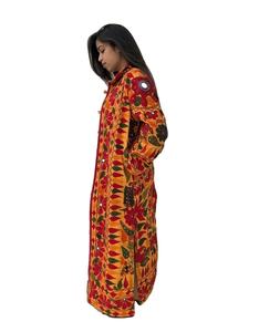 Chaqueta tipo kimono informal de trabajo de estilo Vintage bordada Suzani para mujer hecha de fábrica personalizada patrones naturales de gran tamaño hasta el suelo - Product Image 1