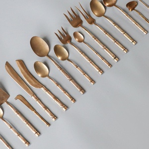 Juego de Cubiertos de Latón con Diseño de Bambú Vintage, Acabado Mate, Apto para Lavavajillas, Vajilla para Bodas - Product Image 6