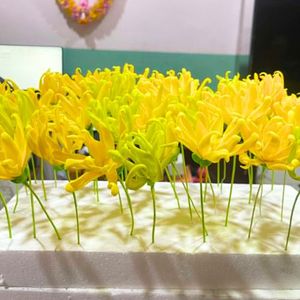 ดอกไม้ดินเหนียวจำลองรูปดอกกระดังงา งานฝีมือไทยทำมือ สำหรับตกแต่ง - Product Image 1