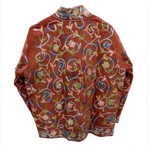 Elegante Chaqueta de Pana Bordada para Mujer, Cuello Mandarín, Bordado Floral, Abrigo Ligero de Pana para Otoño e Invierno - Product Image 3