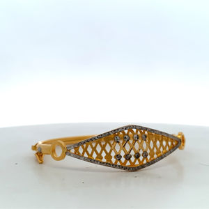 Pulsera de Oro Amarillo de 22K con Sello BIS para Mujer - Pulsera de Filigrana con Entrelazado AU916 Hecha a Mano - Product Image 4
