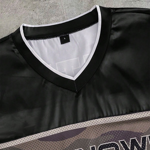 Camiseta Deportiva Casual de Calle, 100% Poliéster, Ligera, Estilo Fútbol Americano, Estampado de Camuflaje Personalizado, Cuello en V Acanalado, Corte Holgado, Ropa Urbana - Product Image 4