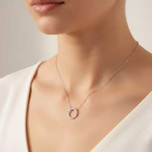 Collar con Colgante Circular de Diamante Cultivado en Laboratorio de 1.80CTW, Corte Brillante Redondo, Engastado en Oro de 9K, Certificado IGI, Estilo Vintage - Product Image 6