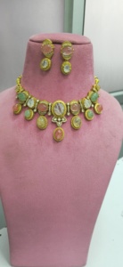 Ensemble de collier de qualité supérieure, boucles d'oreilles au design magnifique, design unique, parfait pour les tenues de soirée, convient aux tenues ethniques et occidentales. - Product Image 5