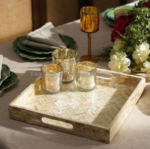 Elegante Bandeja Cuadrada de Nácar Hecha a Mano, Duradera, Moderna y Decorativa para Servir, Decoración del Hogar y Regalos por ARTISAN CRAFT - Product Image 1
