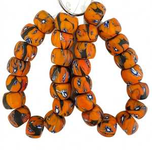 Perles en verre recyclé Krobo artisanales africaines en vrac pour la fabrication de bijoux traditionnels ghanéens, vente en gros - Product Image 1
