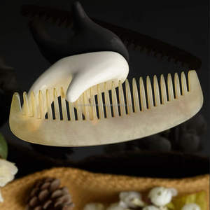 Peignes en corne de bœuf naturelle de grande taille, faits à la main, polis, style animal, pour la décoration de la maison - Product Image 6
