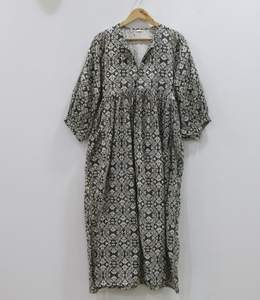 Vestido Túnica Midi Hecho a Mano en India 100% Algodón para Mujer |   Ropa Formal de Oficina Ecológica y Transpirable, Corte en A, Floral, Dibujada a Mano, Natural - Product Image 1