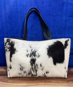 Sac fourre-tout en cuir véritable pour femme, style western, à pois, avec décoration rivetée, fermeture magnétique, idéal pour les occasions de mariage - Product Image 3