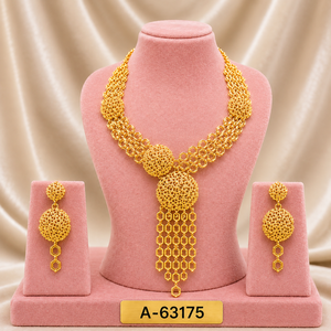 ชุดเครื่องประดับทองชุบ 24K ดีไซน์ดอกไม้ประดับเพชรซิคอน ยี่ห้อ Classic MOLL JEWELLERS รุ่น A-63181 เหมาะสำหรับผู้หญิง สวมใส่ในงานแต่งงาน - Product Image 6