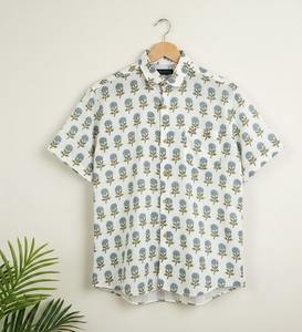 เสื้อเชิ้ตผู้ชายลายดอกไม้พิมพ์ลายบล็อก ผ้าบาติก 100% ผ้าฝ้าย แขนครึ่งตัว ระบายอากาศได้ดี เป็นมิตรกับสิ่งแวดล้อม สไตล์ลำลอง ลายชาติพันธุ์ สำหรับฤดูร้อน - Product Image 3