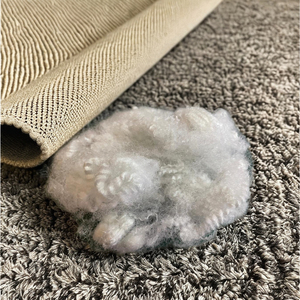 Fibra reciclada 15D HD blanca hueca sin silicona de proveedor vietnamita Vikohasan para la fabricación de edredones, sofás e interiores de automóviles. - Product Image 1