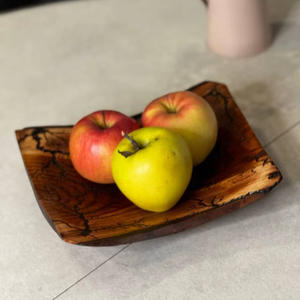 Plato rústico de madera de olivo con borde natural, hecho a mano, platos de madera de olivo duraderos, vajilla rústica para servir papas fritas, frutas, dulces y más. - Product Image 1