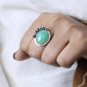 Natural Chrysoprase & Black Onyx <b>Statement</b> <b>Ring</b> 925 Sterling <b>Silver</b> Vintage Green Gemstone Boho Chunky <b>Ring</b> - Product Image 2