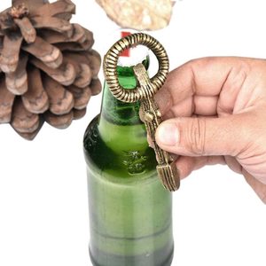Abridor de Botellas de Latón Dorado para Cerveza y Refrescos, Elegante Herramienta de Bar, Regalo para Hombres - Product Image 2