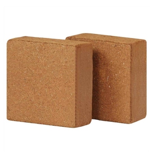 Blocs de fibres de coco à faible teneur en EC, 650 g, haute rétention d'eau, écologiques, expansion de 8 à 9 L, utilisation en jardin, approvisionnement direct en vrac, fournisseurs indiens - Product Image 1