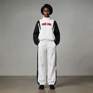 Ensemble de survêtement pour femmes de haute qualité, 100% nylon, bicolore, logo imprimé sur mesure, coupe-vent, confortable et léger. - Product Image 4