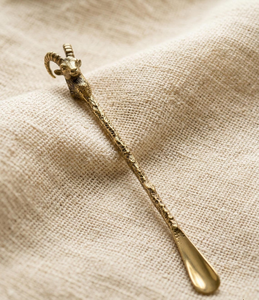 Cuchara para zapatos de latón macizo con cabeza de carnero, mango largo, inspirada en el equino, decoración para recibidor, accesorio decorativo para el vestir. - Product Image 3