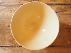 Elegante Tazón de Postre de Cerámica Pintado a Mano con Acabado Floral Brillante, Diseño Profundo para Servir, Ideal para Decoración de Mesa y Presentación de Alimentos - Product Image 3