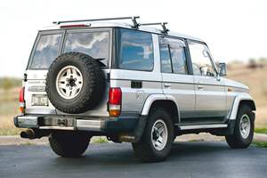 LandCruisers Prado EX 4WD SUV 1992, conduite à gauche, diesel, transmission manuelle, marché japonais, voiture d'occasion, qualité d'exportation, fiable - Product Image 3