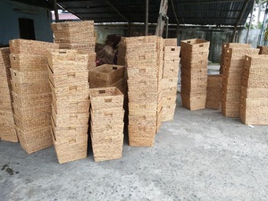 Handmade Eco-Friendly Waterproof Modern Water Hyacinth Multifunction Geometric <b>Storage</b> <b>Basket</b> Natural Woven <b>Rectangular</b> Tray - Product Image 3