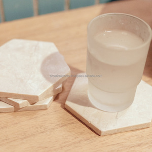 Posavasos de Mármol de Piedra Natural, Forma Redonda Clásica, Ecológicos para Protección de Vasos, Decoración de Mesa e Interior - Product Image 1
