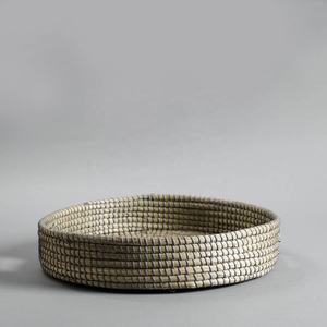 ถาดเสิร์ฟสานมือจากหญ้าทะเลพร้อมเชือกพลาสติก ขายดีที่สุด สำหรับตกแต่งโต๊ะอาหาร สำหรับโต๊ะรับประทานอาหาร ขายส่ง - Product Image 6