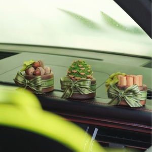 Adorno para Auto Hecho a Mano con Forma de Piña, Decoración Creativa para Consola Central, Flor Eterna con Aromaterapia - Product Image 2