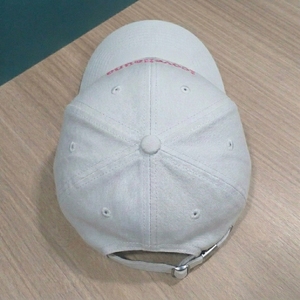 Casquette de baseball personnalisée à 6 panneaux, visière incurvée, logo brodé, fermeture réglable, marque privée, fabricant OEM ODM, faible MOQ - Product Image 4
