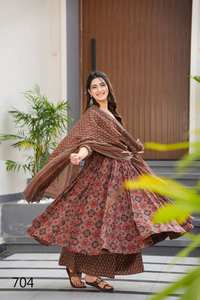 Hermoso Vestido Anarkali de Diseño Indio-Pakistaní, Tela Maslin, Bordado Elegante, para Fiestas, Bodas, Uso Casual, Ropa Tradicional para Mujer - Product Image 5