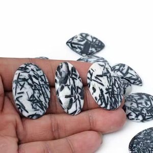 Cabochons en Hornblende Naturelle en Gros, Gemmes Blanches et Noires en Vrac, Formes Mixtes 20mm-40mm 4g-15g pour la Fabrication de Bijoux - Product Image 3