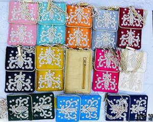 กระเป๋าคลัทช์งานฝีมือสุดหรู ผ้าฝ้ายปักลาย สำหรับเจ้าสาว พร้อมสายโซ่ไข่มุก ดีไซน์เนอร์ กระเป๋าถือสำหรับงานแต่งงาน งานกลางคืน และเดินทาง สำหรับผู้หญิง - Product Image 1