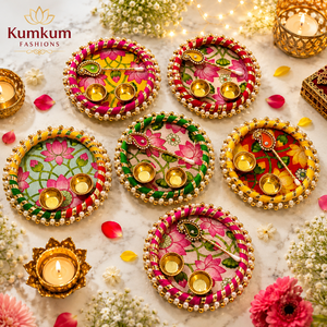 Plato de Latón Hecho a Mano en India con Dos Recipientes para Kumkum, Palitos Tilak, Roli Chawal, Thali para Pooja, Recuerdo Festivo para Diwali y Bodas - Product Image 4