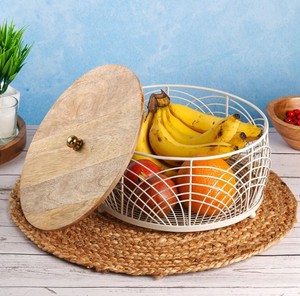 Panier à fruits décoratif, durable, écologique, en métal, avec couvercle en bois |   Corbeille à fruits moderne pour le salon et la cuisine |   Table - Product Image 2