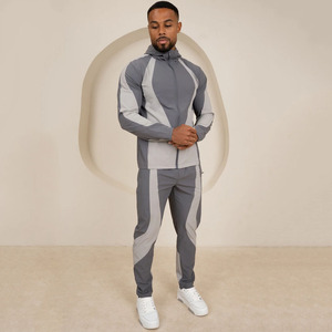 Chaqueta Cortavientos Gris Técnica Premium con Logotipo Personalizado para Hombre, Chaqueta Cortavientos Deportiva y para Correr, Ligera e Impermeable - Product Image 1